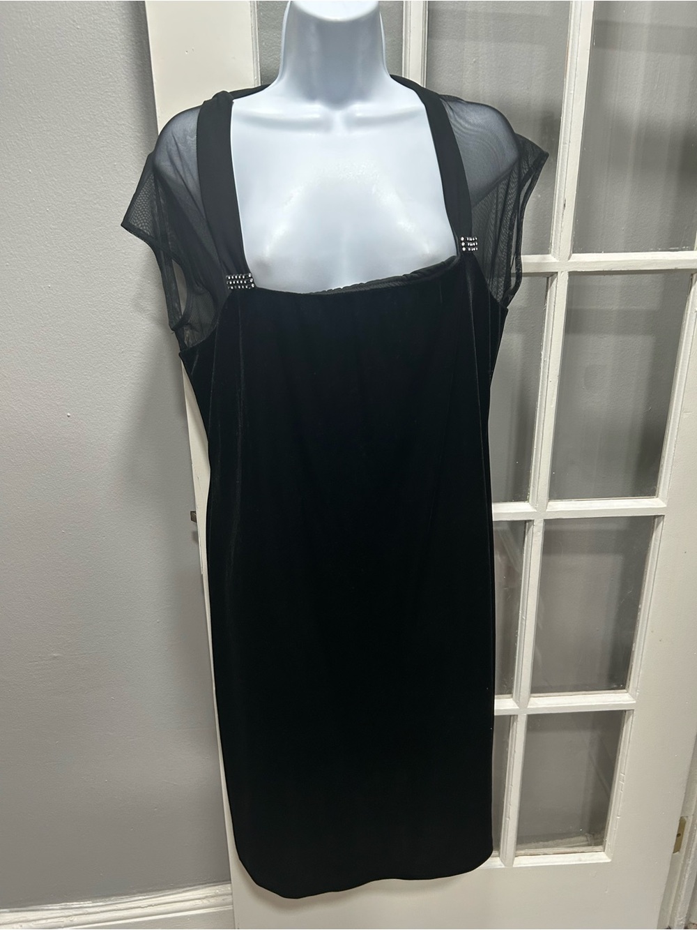 Elegant Black Velvet Midi Dress with Sheer Cap Sleeves